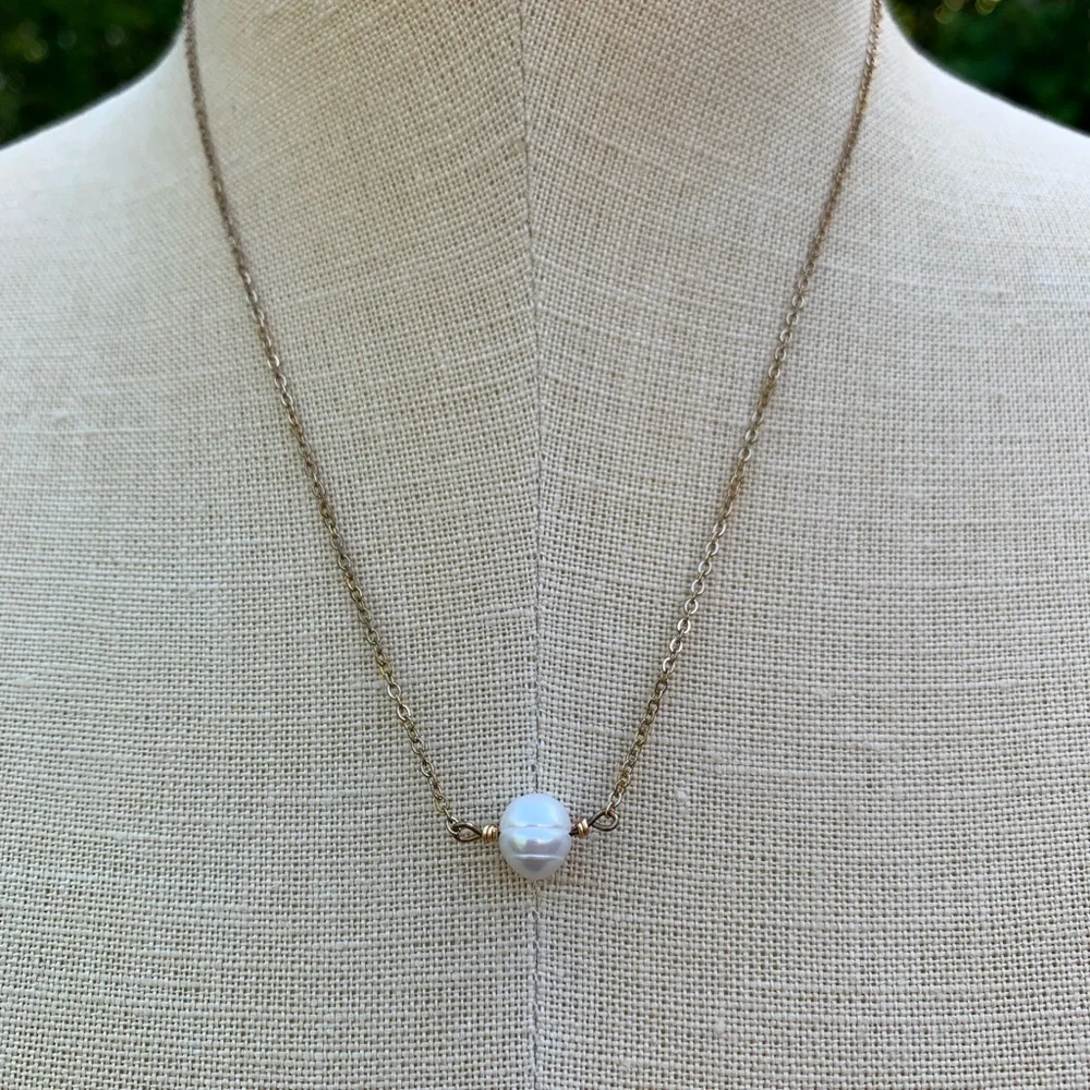 Freshwater Pearl Dainty Necklace - Picture 3 of 8